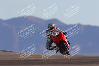 media/Nov-06-2023-Moto Forza (Mon) [[ce023d0744]]/4-Beginner Group/Session 5 (Turn 9)/